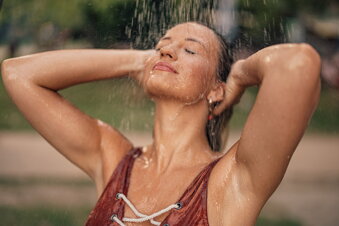 5 dôvodov, prečo je záhradná sprcha výhodná investícia